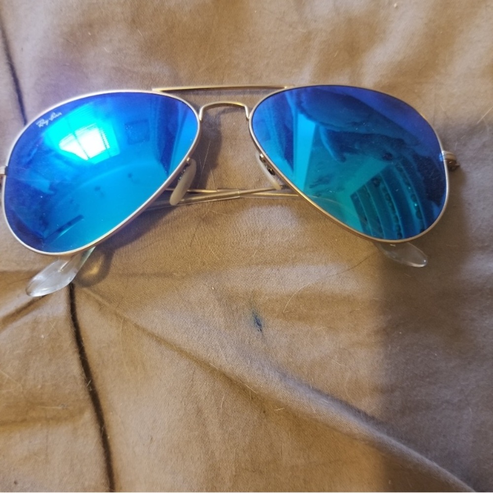 🕶NEED GONE🕶Blue Mirror Ray-Bans